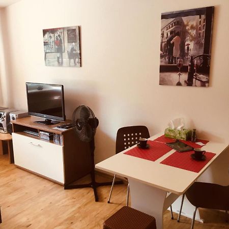 Apartman Na Pohodu 25 Apartment ลิปโนนัดเวิลตาวู ภายนอก รูปภาพ
