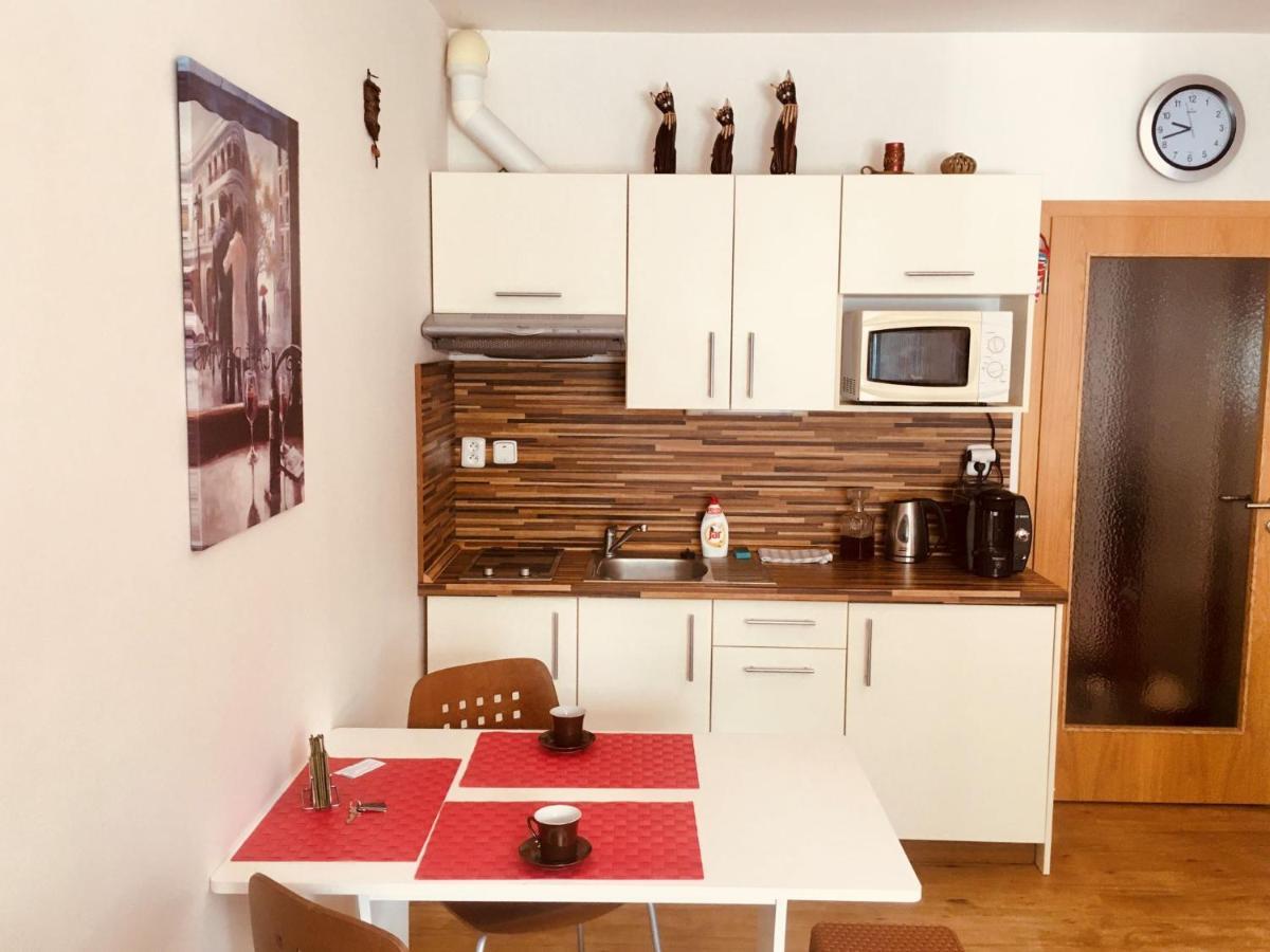 Apartman Na Pohodu 25 Apartment ลิปโนนัดเวิลตาวู ภายนอก รูปภาพ